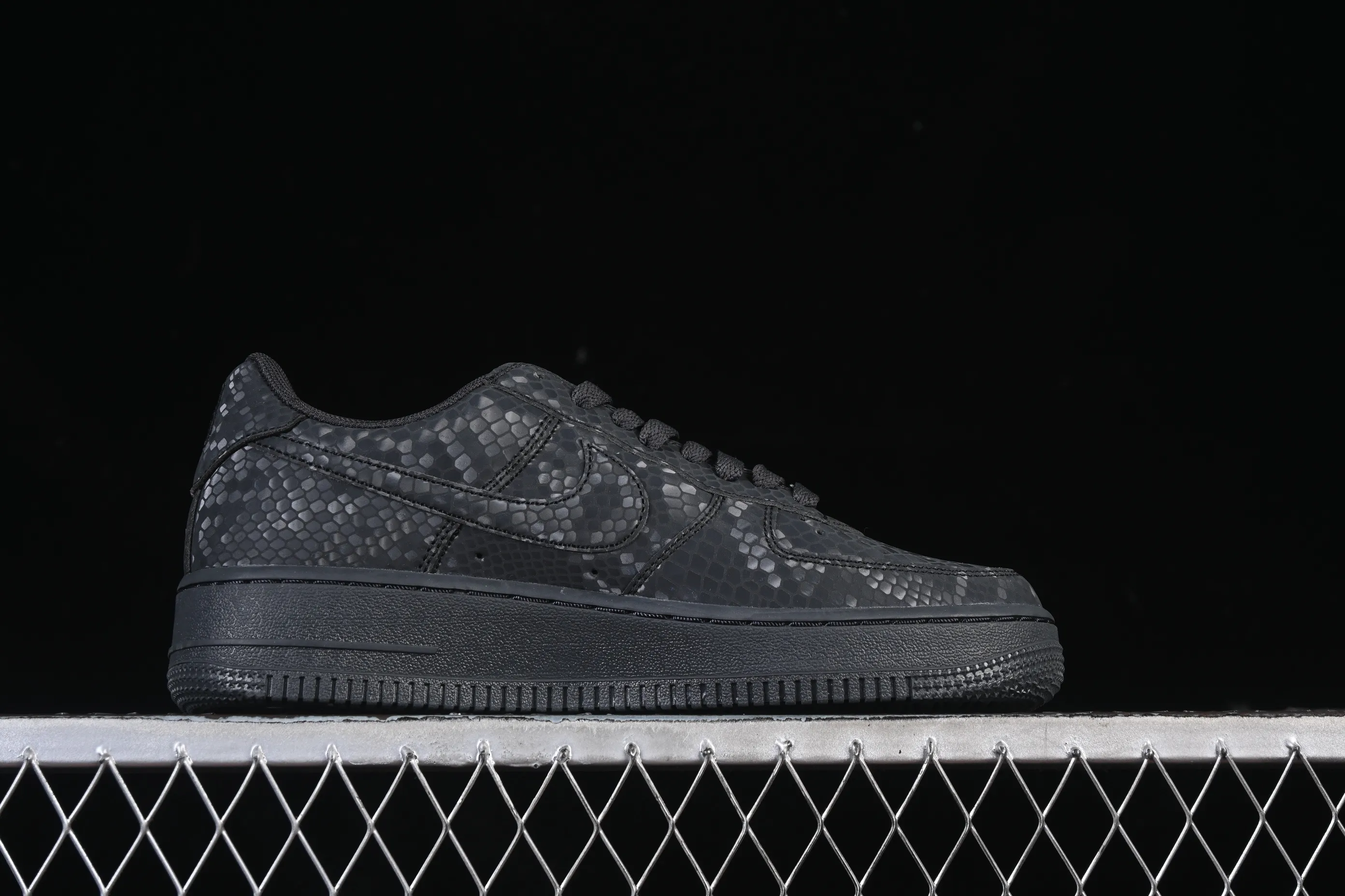 All categories Nk Air Force 1 Air Force series Nk Air Force 1 Low Air Force low-top Nike Air Force 1'07 Low Kobe Air Force 1 low-top casual sneakers IB0018-004